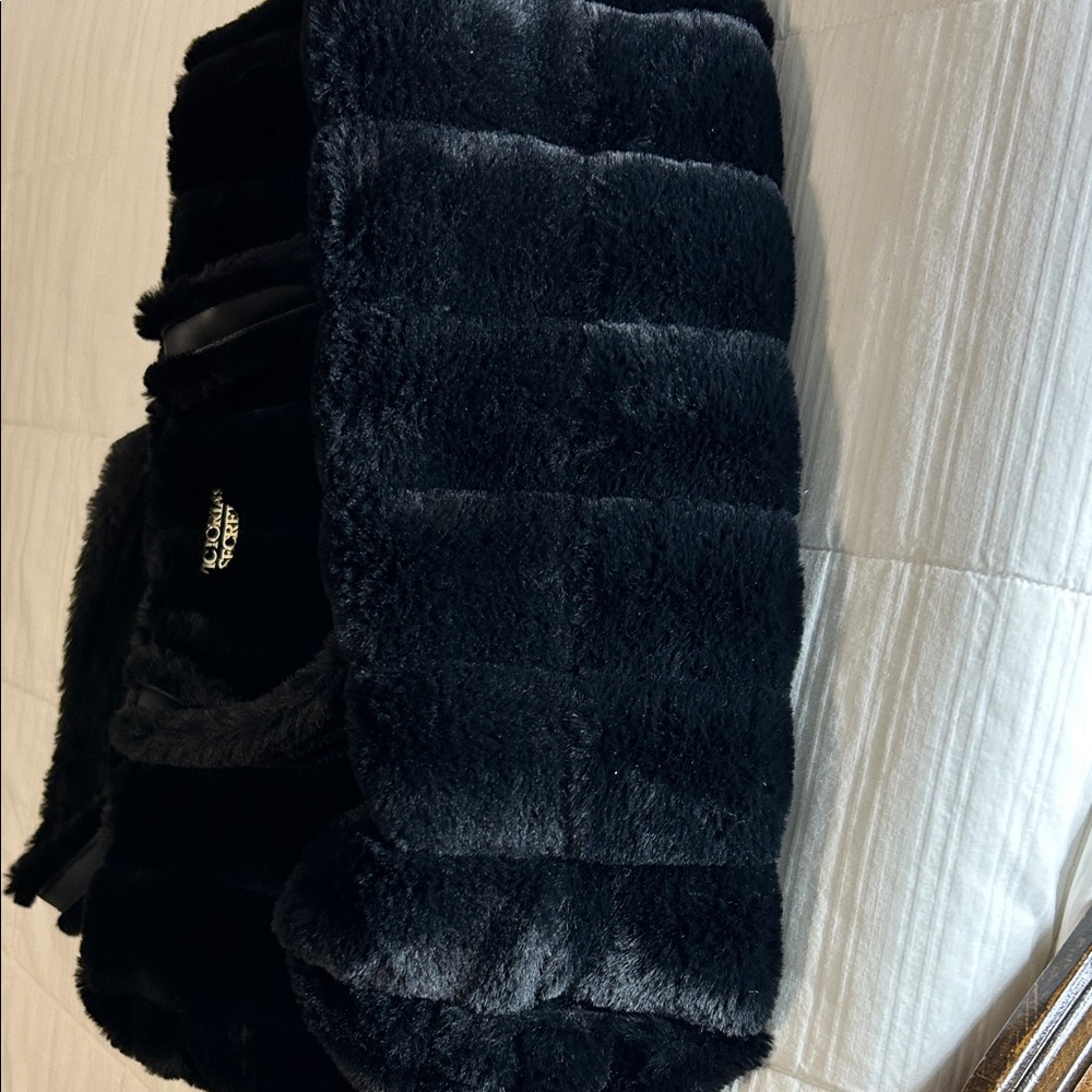 🍄SALE Victoria's Secret Plush Black Tote - Picture 2 of 5
